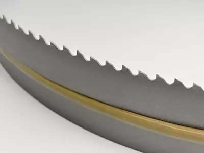 10484